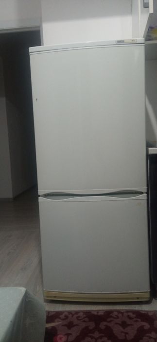 Xolodilnik ATLANT 2 kamera