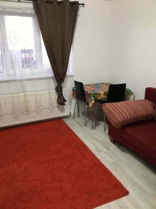Garsonieră de închiriat