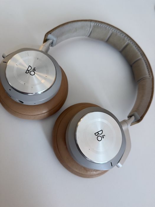 Bang & Olifsen h9i
