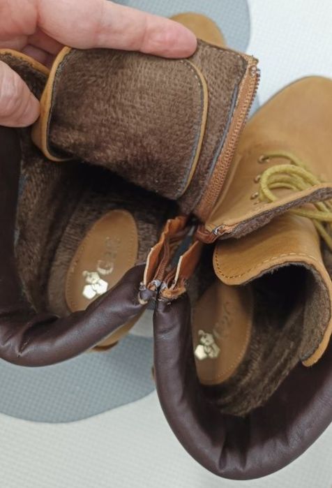 Botine din piele ,pentru dama, măsura 37, branț 24 cm , toc 8 cm