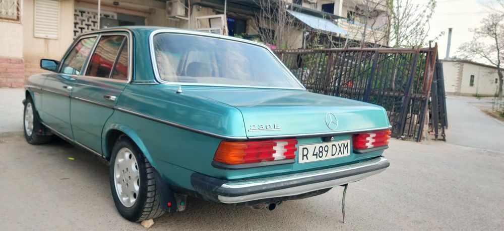 Мерседес бенз 123 дизель 2.2 Е класс