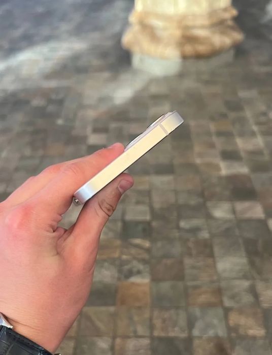 Iphone 13 sotlad