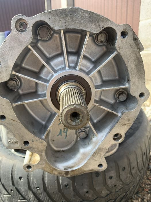 Продам двигатель и коробку на бмв х5 е53