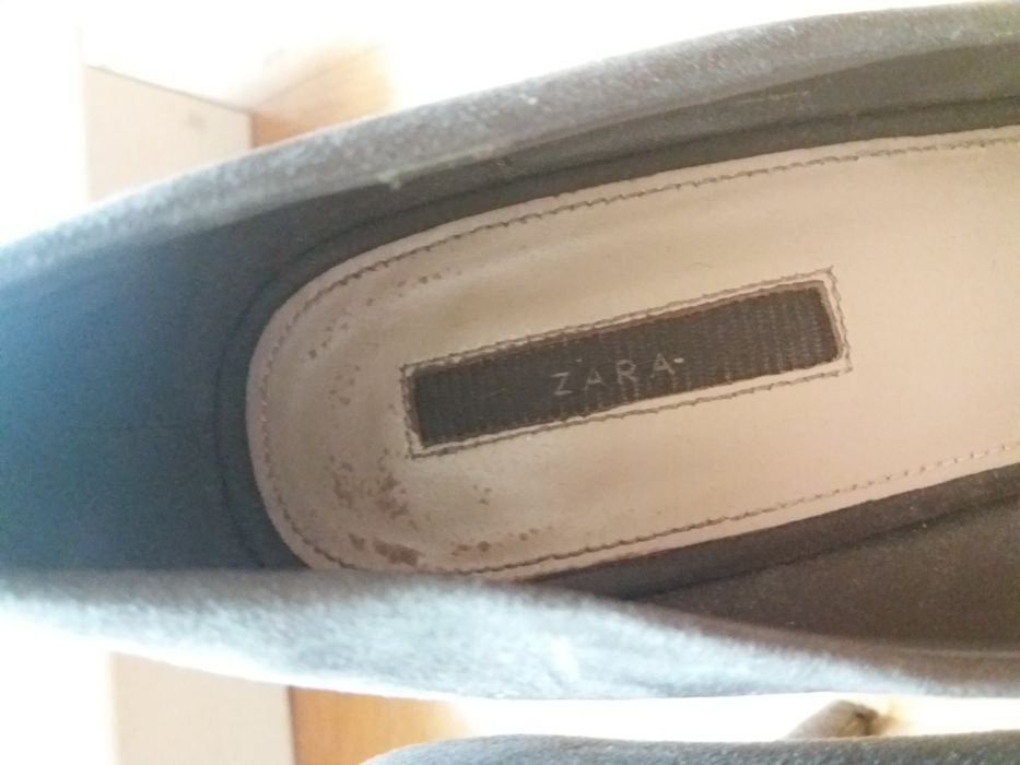 Дамски обувки на висок ток