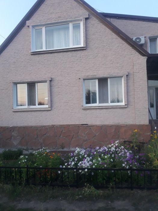 Продам коттедж в двух уровнях