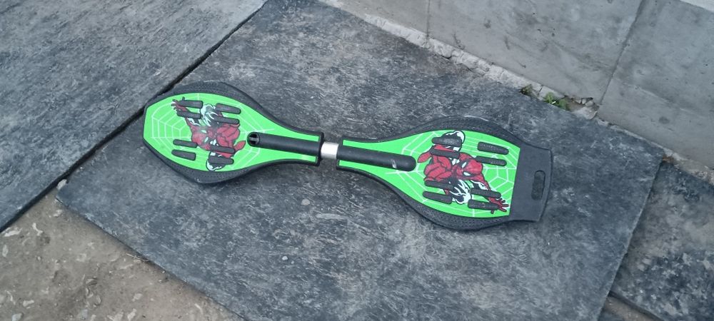 Продам скейтборд бу