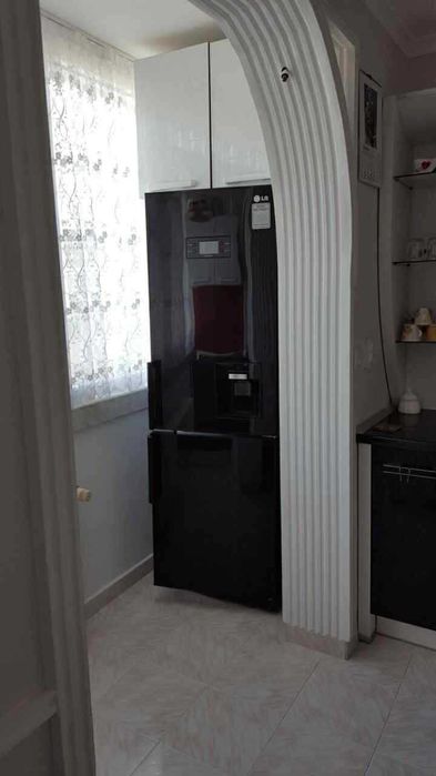 Дава се под наем Тристаен апартамент в Бургас, Център - 79 кв.м за 612 € - Снимка #4