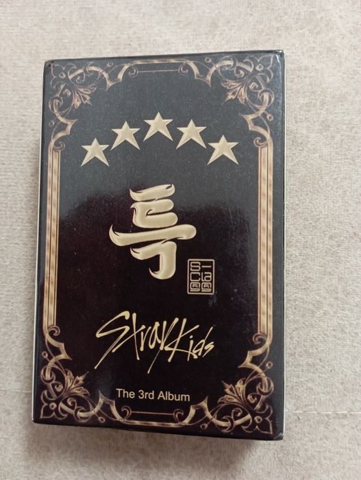 Продам карты корейские группы