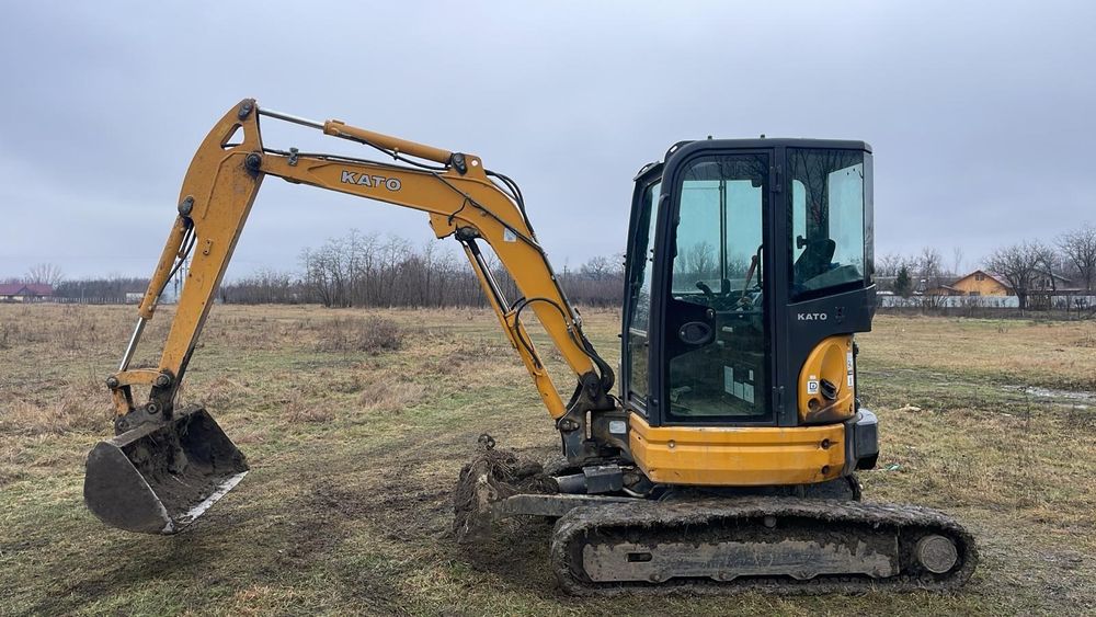 Se vinde Excavator Hitachi ZaXis 170W si Mini-excavator KATO 3,5t
