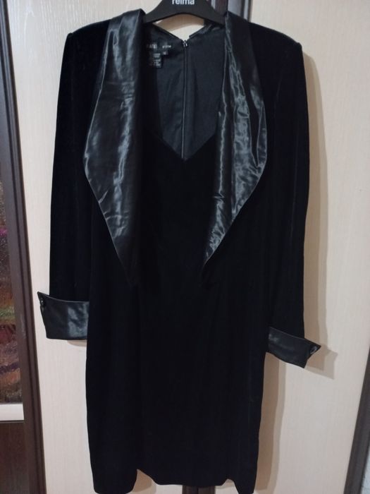 Продам женское вечернее платье