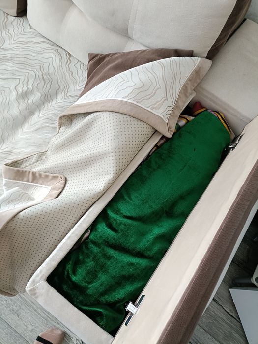 Продам диван с креслом