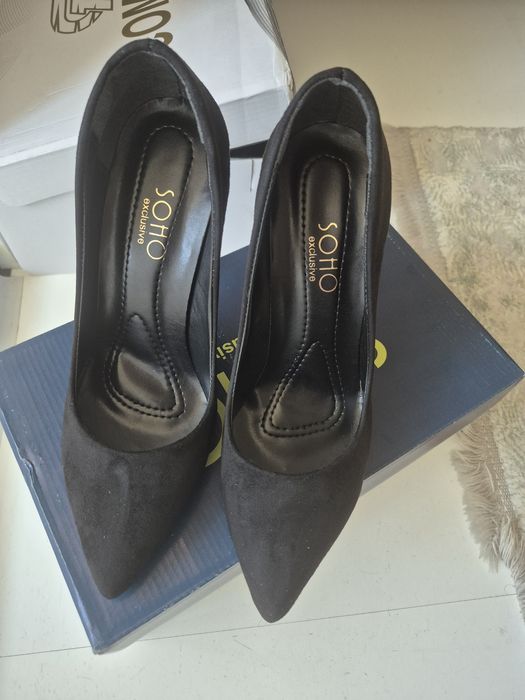 Pantofi de dama noi