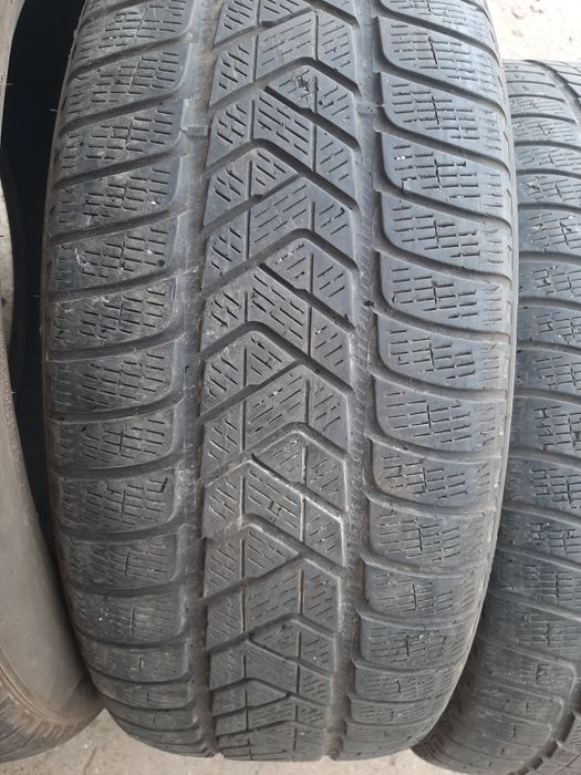 Продам шины 235/55/20 пирелли