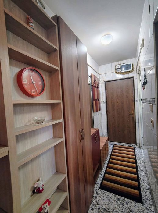 Închiriez ap, zona Ostirii