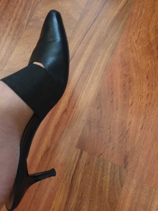 Papuci-Sandale DKNY marime 36 si alte