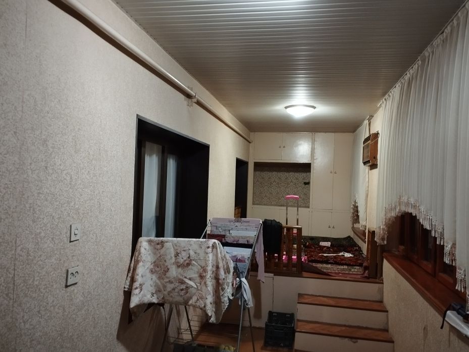 Квартира  120 КВ 1-этаж 5 комнат