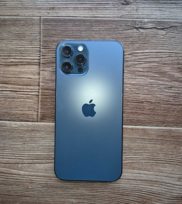 Iphone 12 Pro Max.