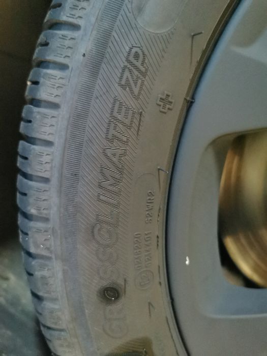 Vand jante bmw x1 r17 și anvelope Michelin crossclimate zp  225 50 r17