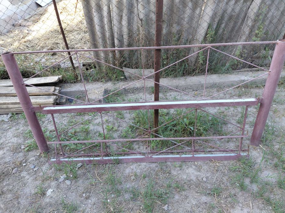 Продам тапчан металический