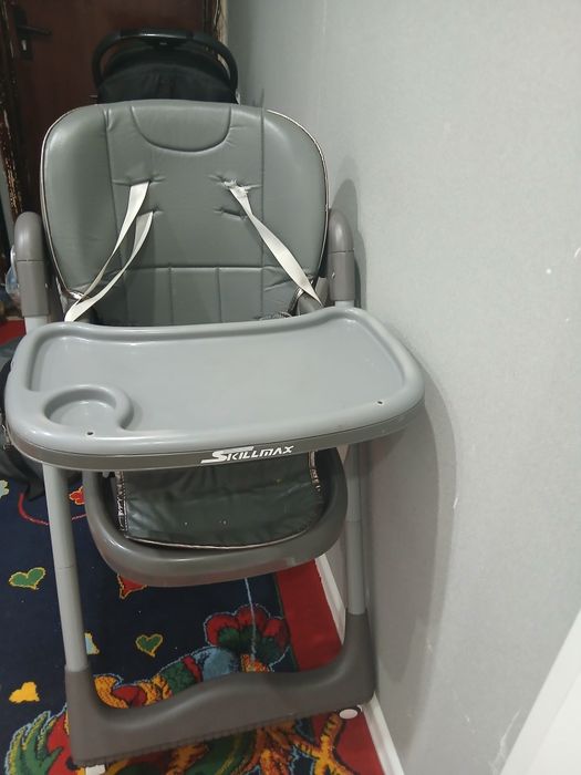 Детский стол для кормления