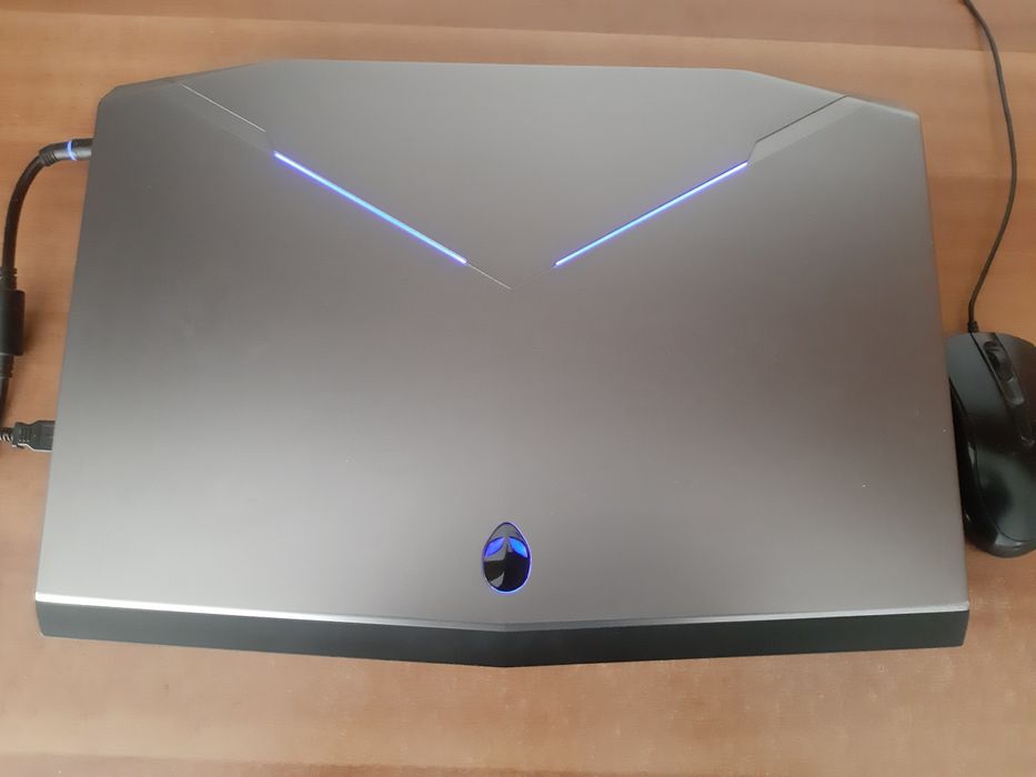 Игровой ноутбук Alienware 17