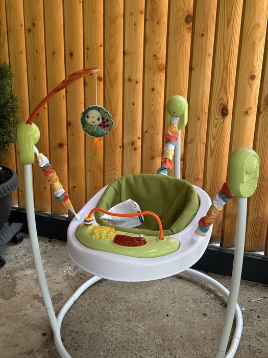 Centru activitati cu jumper bebe