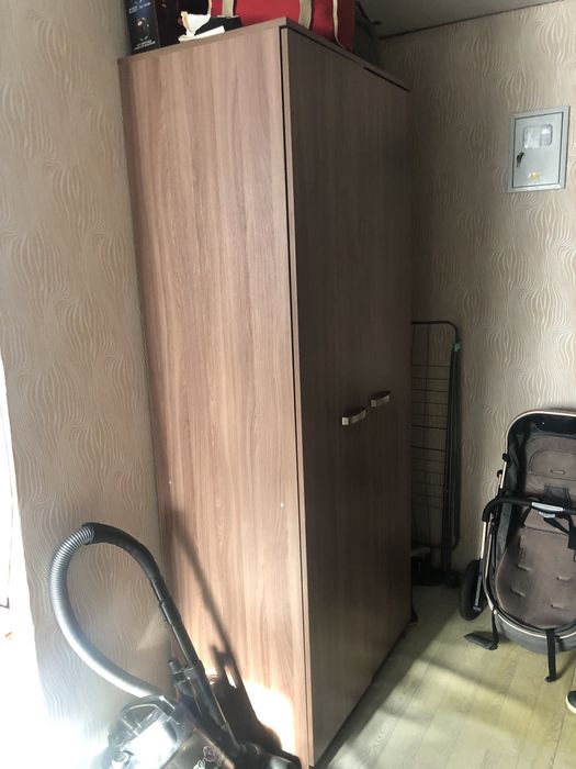 стол кухонный,шкаф,комод