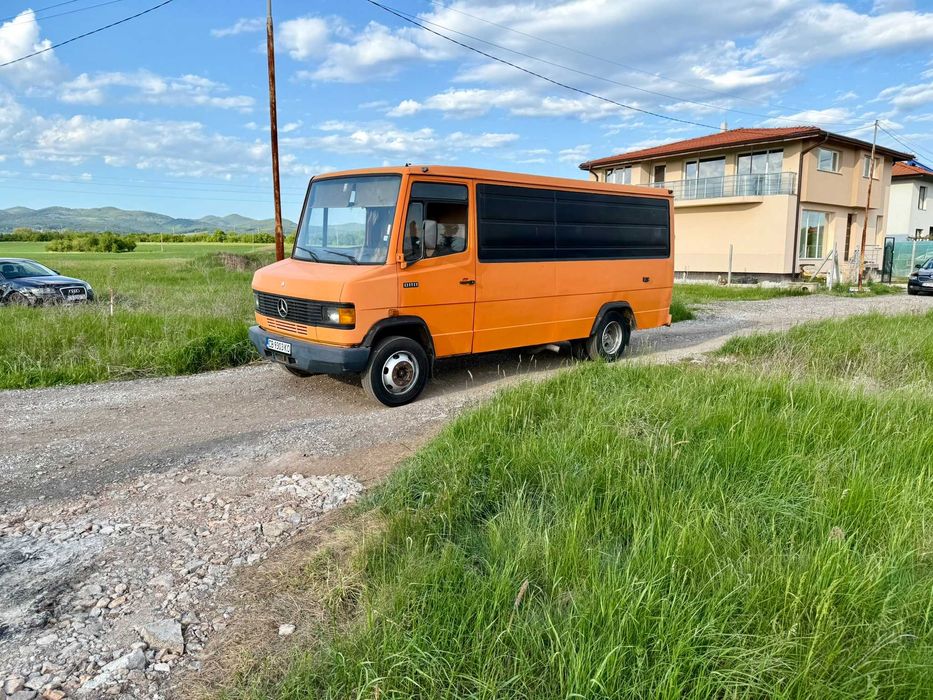 Mercedes Benz 811 канало почистващ