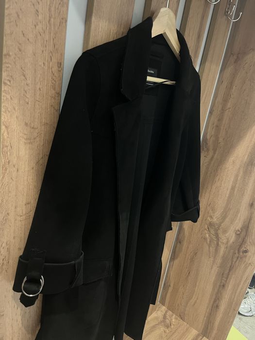 Пиджак  черный Bershka