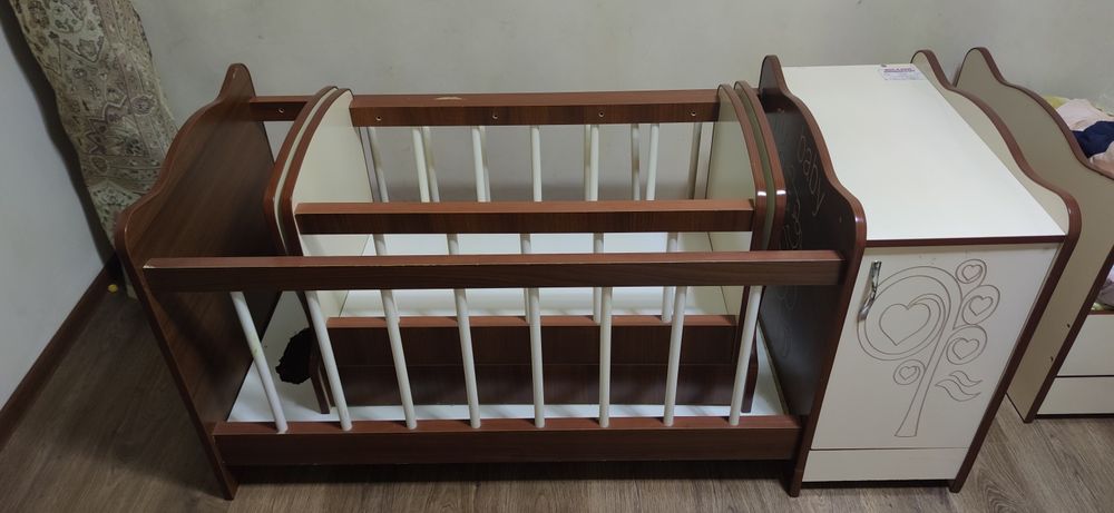 Mebel yosh bollarniki