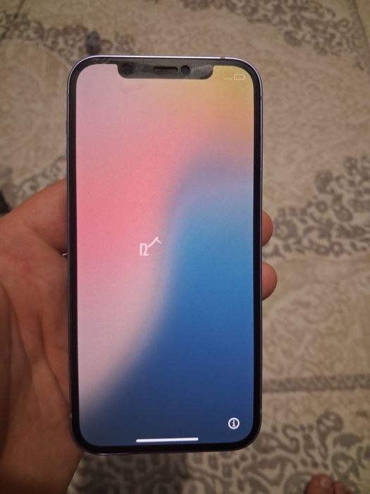 Продам Iphone 12