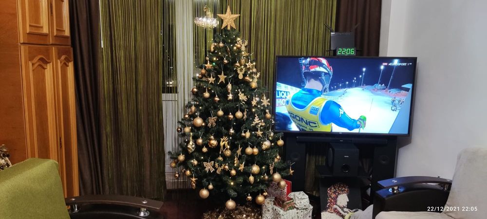 Raft pentru televizor/laptop