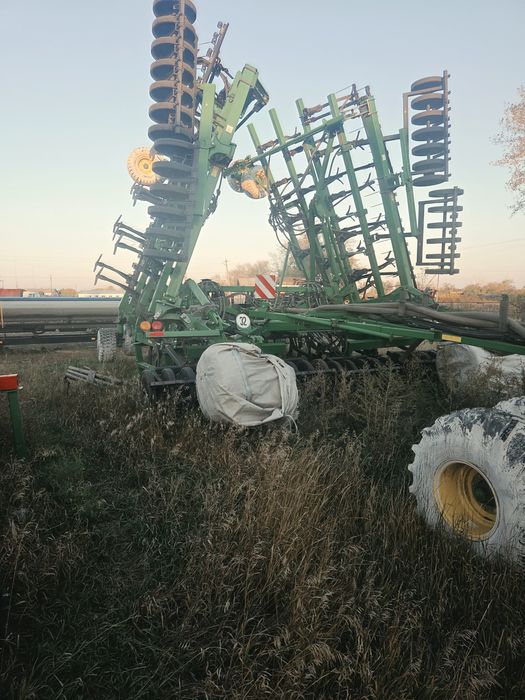 Продам посевной комплекс джон дир