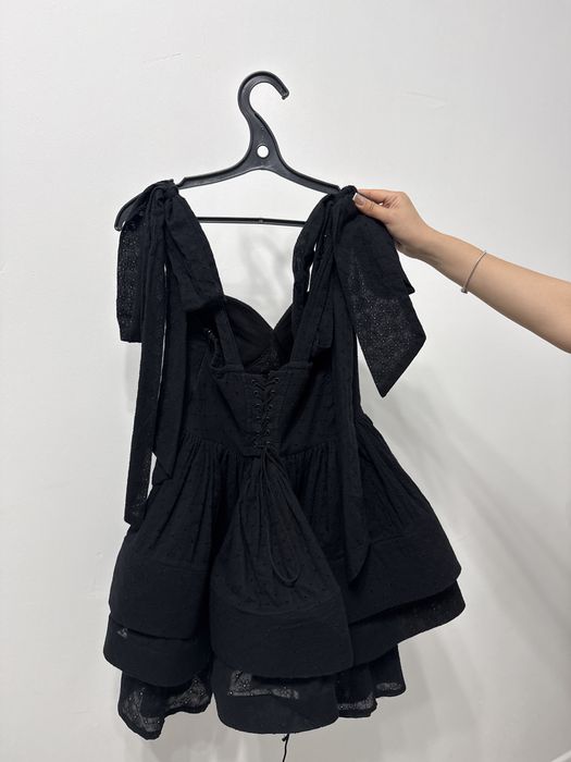 Платья черная новая