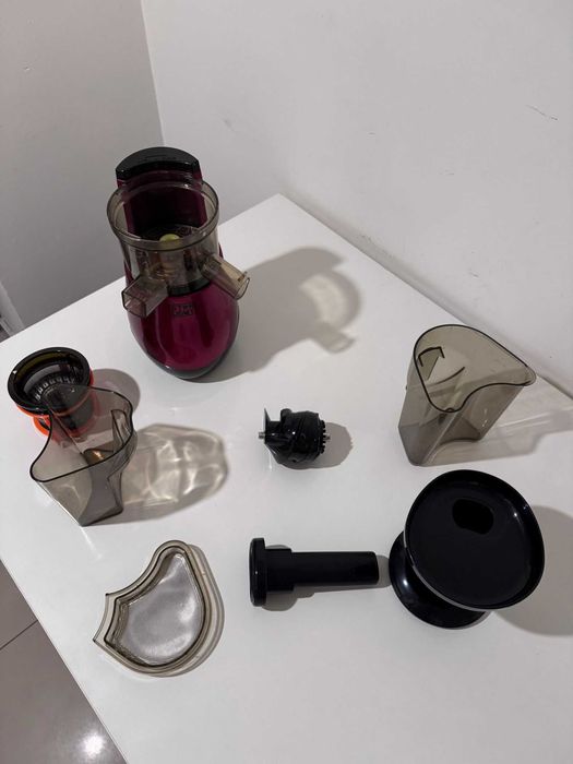 Storcator de fructe si legume cu melc Star Light