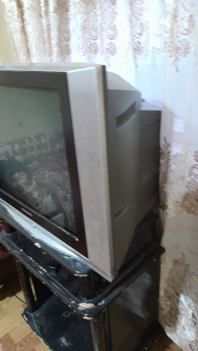 Телевизор б/у понасоник