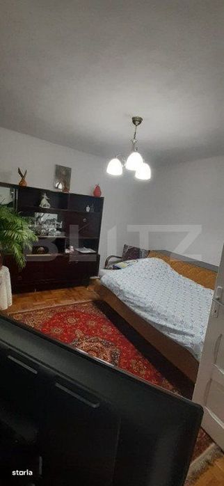 Casa de vanzare, cu 3 camere, 138 mp, zona Calea Domneasca