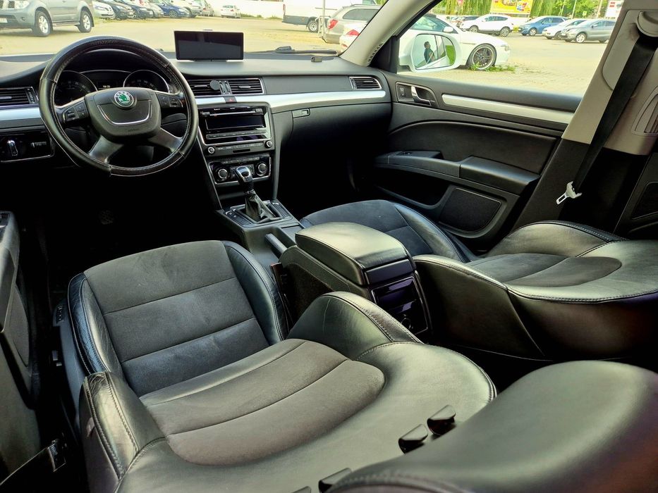 SKODA Superb 2012 — imagine 5