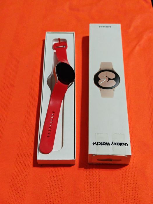 Чисы watch 4 original срочно