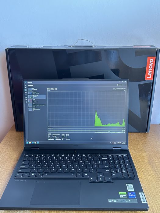 Laptop Lenovo Legion Pro 7 i9 14900HX Nvidia RTX 4090  32GB RAM DDR5 1TB SSD Garanție 8 Luni