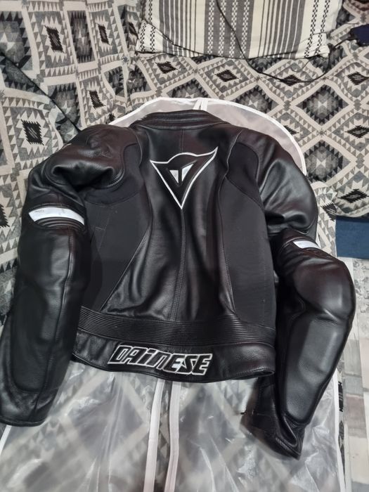 Яке Dainese Размер 98 (М)