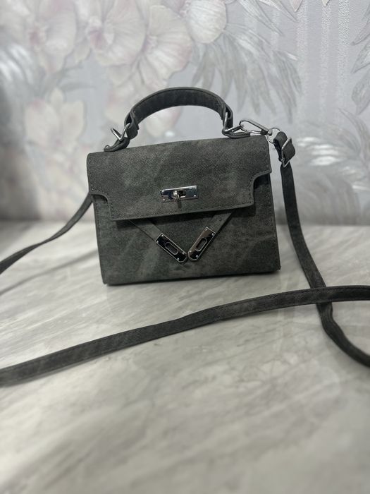 Сумочки по 3000 тг