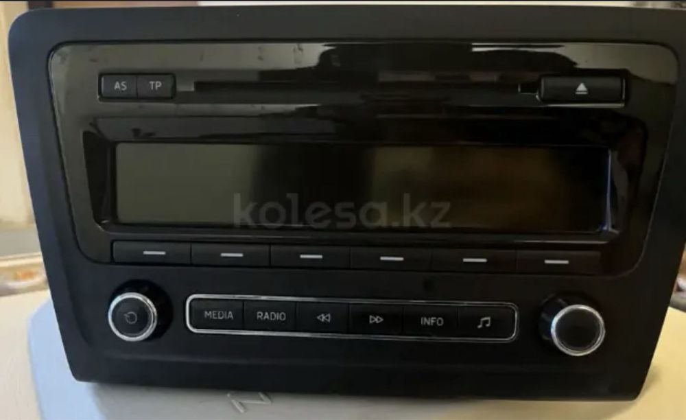 Магнитола на шкоду рапид