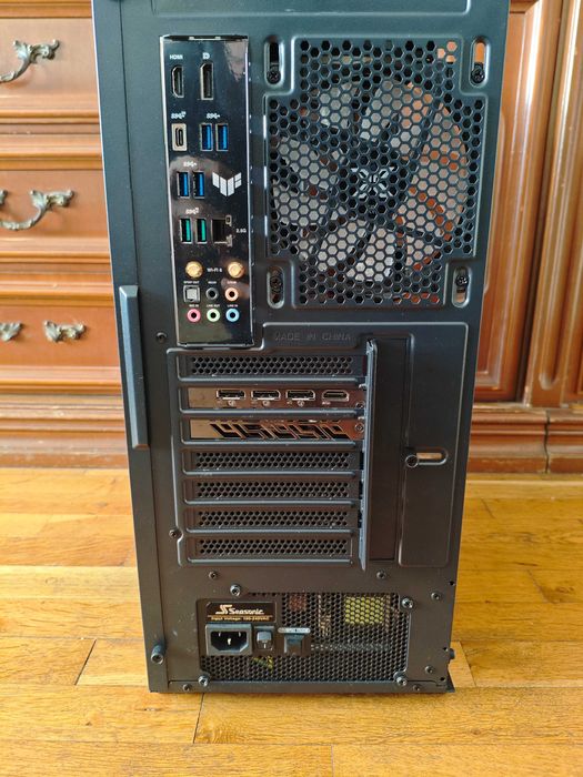 Gaming PC с Intel i5-13600KF/ 32GB DDR5/ RX 6800 XT 16GB/ 500GB/ 750W