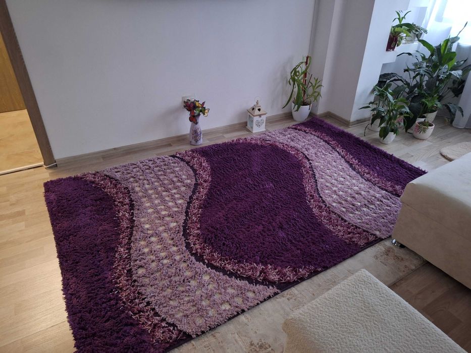 Covor pufos cu fir de mătase