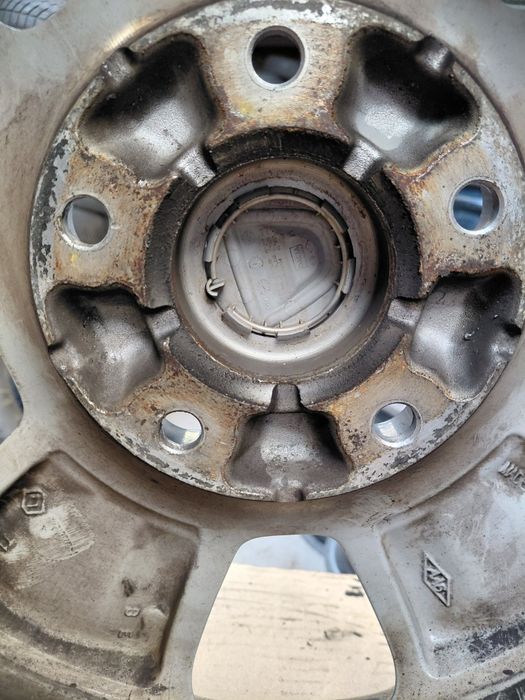 5×114,3-16" Дачия Дъстър Ал.джанти оригинал