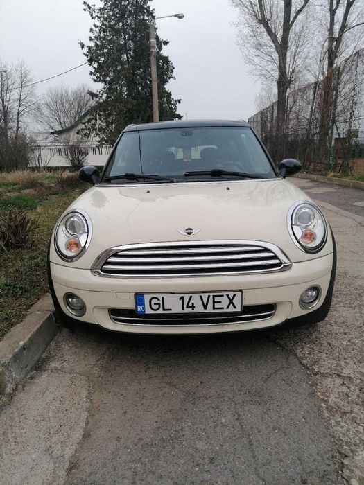 Mini Cooper 1,6 benzină,2010,crem,manuală,piele,impecabilă