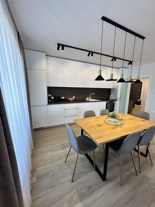 Дава се под наем Тристаен апартамент в Пловдив, Остромила - 100 кв.м за 600 € - Снимка #3