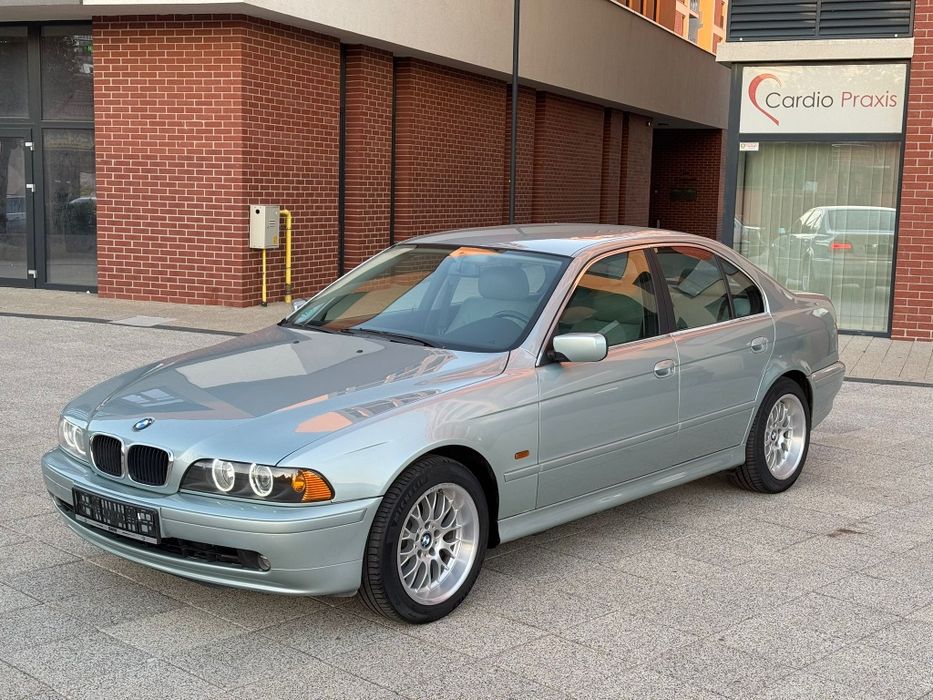 Bmw seria 5 e39 facelift 530i  benzina 231cp recent adus
