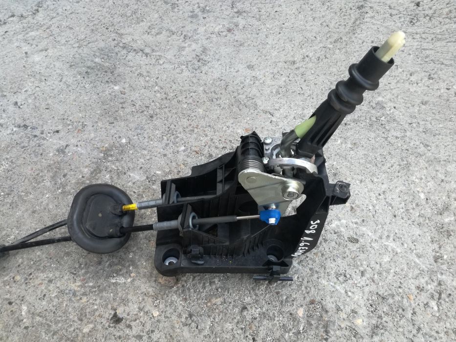 Пежо 308 1.6 Е ХДИ/ Peugeot 1.6 E HDI скоростен лост редач избирач